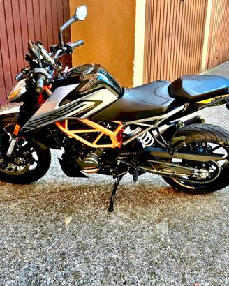 Moto KTM 125 DUKE 2021