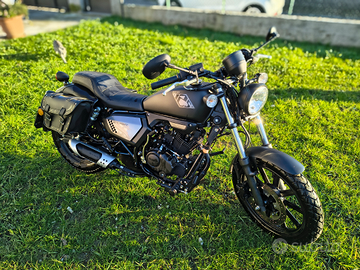 Keeway K-Light 125 (2023) - Solo 2.500 km - Come N