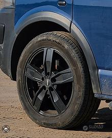 Cerchi 18 pollici Autec + gomme quattro stagioni