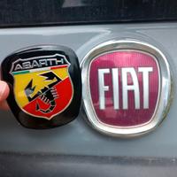 2 pz adesivo logo Abarth cofano macchina fiat 