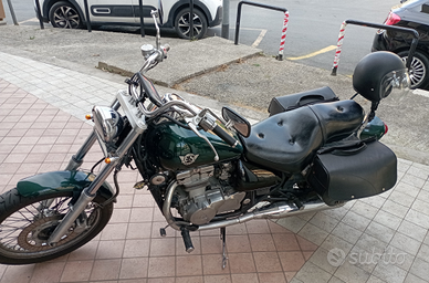 Kawasaki En 500 FMI no Harley Davidson