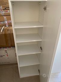 Mobiletti bianchi da appendere