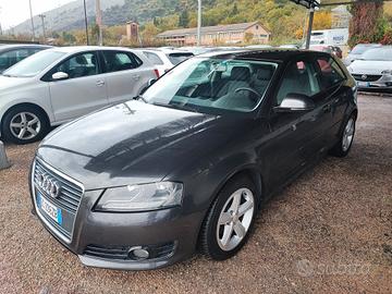 Audi A3 1.6 TDI 105 CV CR Attraction