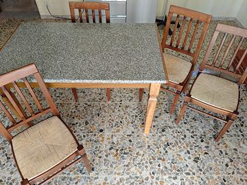 Tavolo e 6 sedie Berloni in legno