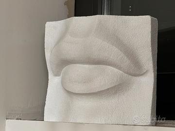 Scultura in marmo labbra