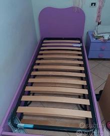 letto con comodino