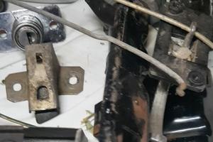 alcuni pezzi x  fiat 128 sl anno 79