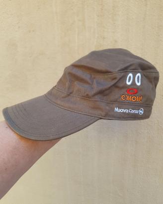 Cappellino vintage con ricamo   Nuova  Corsa Opel