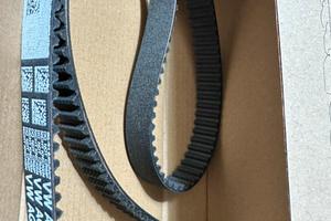 KIT DISTRIBUZIONE 04E198119A GOLF TIGUAN AUDI LEON