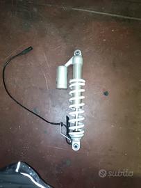 Ammortizzatore anteriore  bmw gs 2022