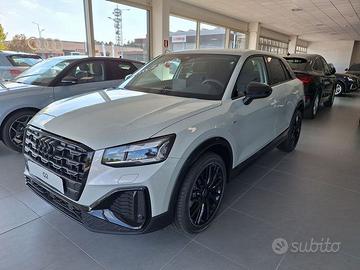Audi Q2 35 TDI S tronic Identity Black