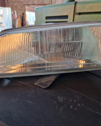 fari peugeot 106 rally e opel corsa B gsi