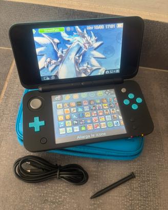 Nintendo New 2DS XL console con giochi