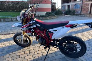 Suzuki Valenti 50