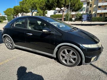 Honda Civic 2.2 i-CTDi 5p. Executive i-P DPF 2006.