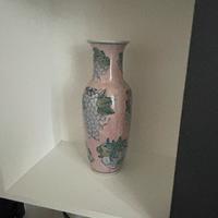 Vaso in porcellana in stile H.F.P. Macao