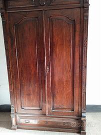 armadio fine anni 1800 , con colonne  intarsiate