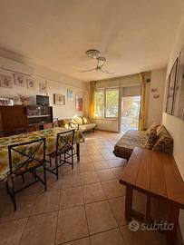 Appartamento fronte mare - Posto Spiaggia Incluso