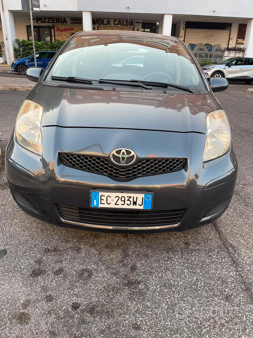 Toyota Yaris 2010 photo 3