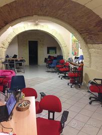 Locale nel quartiere storico della Marina