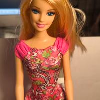 Barbie Glam Dining Set (e vestito Fashion Avenue)