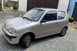 FIAT 600 EL ANNO 2002