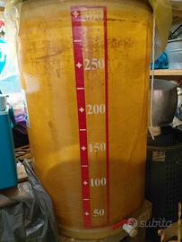 Attrezzatura per fare il vino