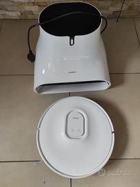Robot pulisci pavimenti