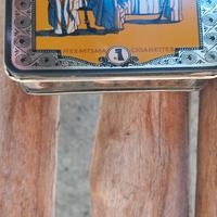 scatola di latta