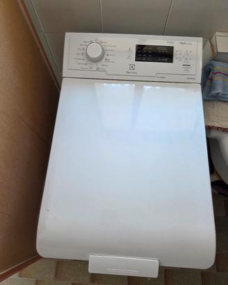 lavatrice carica dall'alto Electrolux 