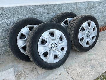 Renault Captur prima serie 4 ruote