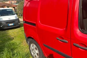 Furgoncino peugeot kangoo