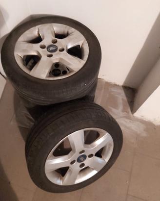 4 cerchi lega da 15 ford fiesta 2005