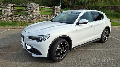 AlfaStelvio Q4 advance 210 cv diesel