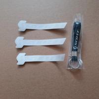 adesivi e portachiavi scott