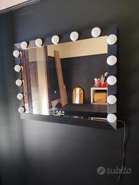 Specchio con led