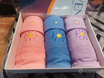 set 3asciugamani+3ospiti nuovo 