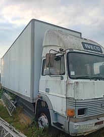 Autocarro iveco 145-17