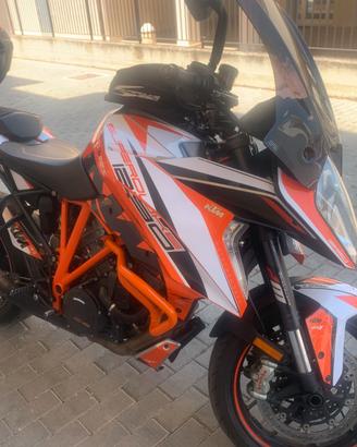 KTM 1290 SUPER DUKE GT