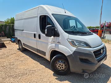Furgone fiat ducato 2.3  km 1500 motore nuovo