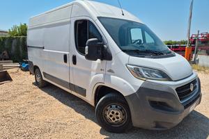 Furgone fiat ducato 2.3  km 1500 motore nuovo