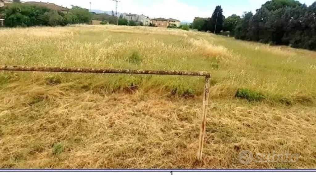 Immobile in asta di 5715 m² a Fratta Todina - Vista 2