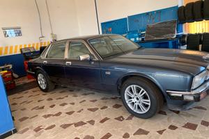 JAGUAR XJ6 4.0 SOVEREIGN MANUALE DEL 1992