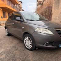 Lancia ypsilon 2011 1.3 diesel 95 cv