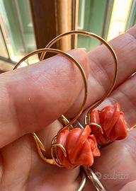 Orecchini vintage oro e corallo