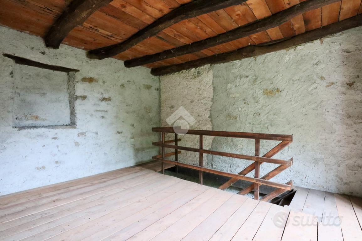 RUSTICO A TARCENTO - Vista 5