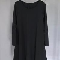 Abito nero a campana