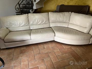 Divano letto in pelle Natuzzi