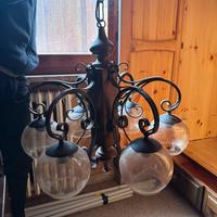 Lampadario rustico legno, ferro e vetro