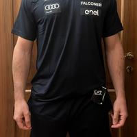 Completo : t-shirt e pantalonici EA7 della FISI